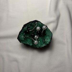 Lot de 4 pinces anti-trous noirs et blancs